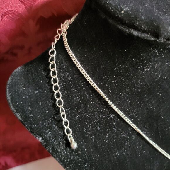 Unbranded Rhinestone & Teardrop 16" necklace - Picture 3 of 6